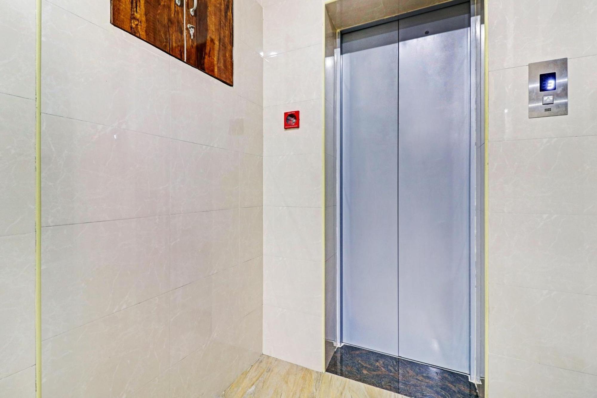 Spot On Kayal Residency Hotel Coimbatore Exterior foto