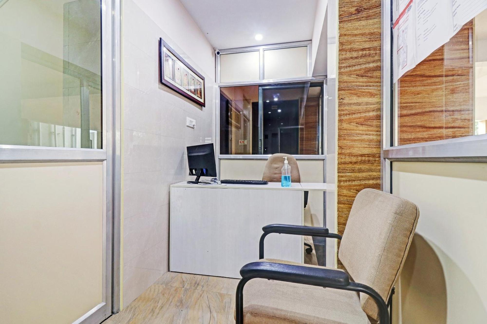 Spot On Kayal Residency Hotel Coimbatore Exterior foto